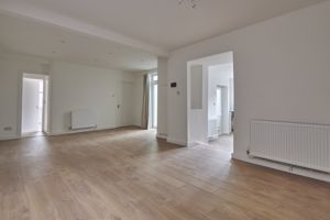 Living Room- click for photo gallery